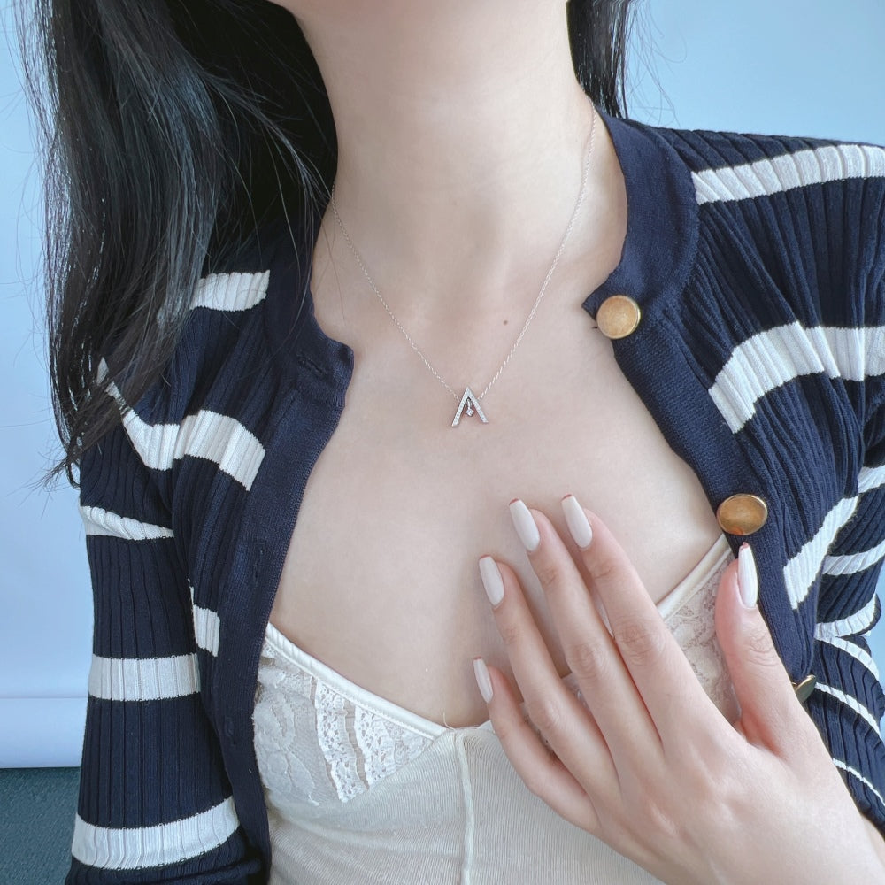 [Royal Jewelry]Sparkling "A" Shape Necklace
