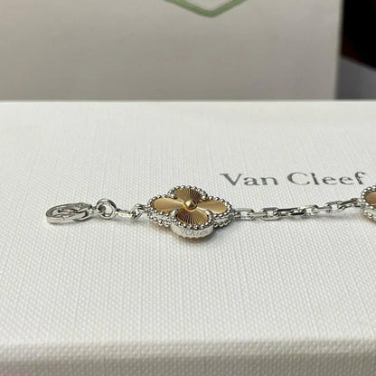 [Royal Jewelry]CLOVER 5 MOTIFS CHRISTMAS LIMITED EDITION BRACELET