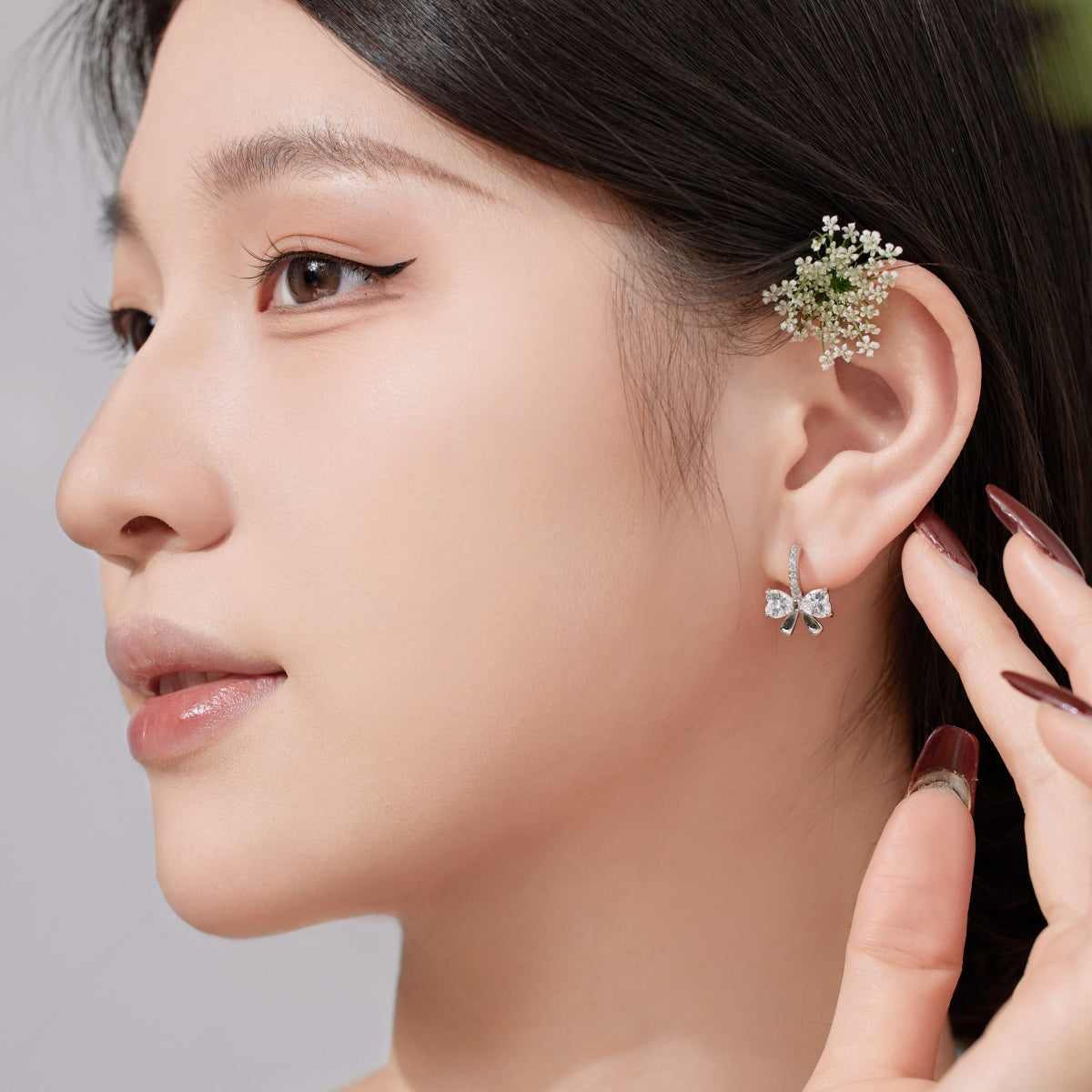[Royal Jewelry]Exquisite Earrings With Heart-Shaped Bow Design