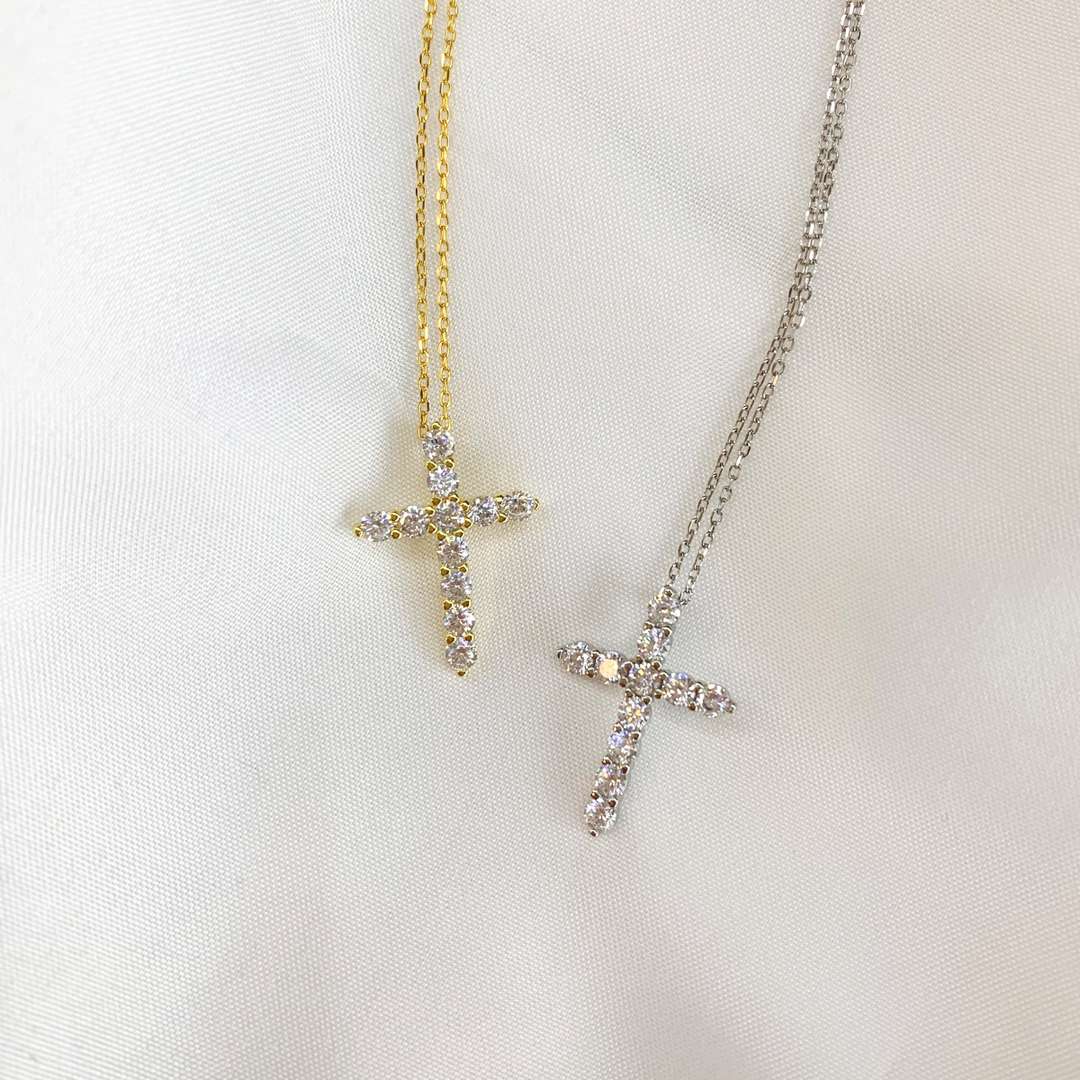 [Royal Jewelry]Unique Cross Shape Necklace