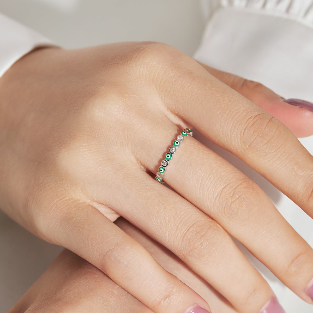[Royal Jewelry]Sparkling Vibrant Round Shape Daily Ring