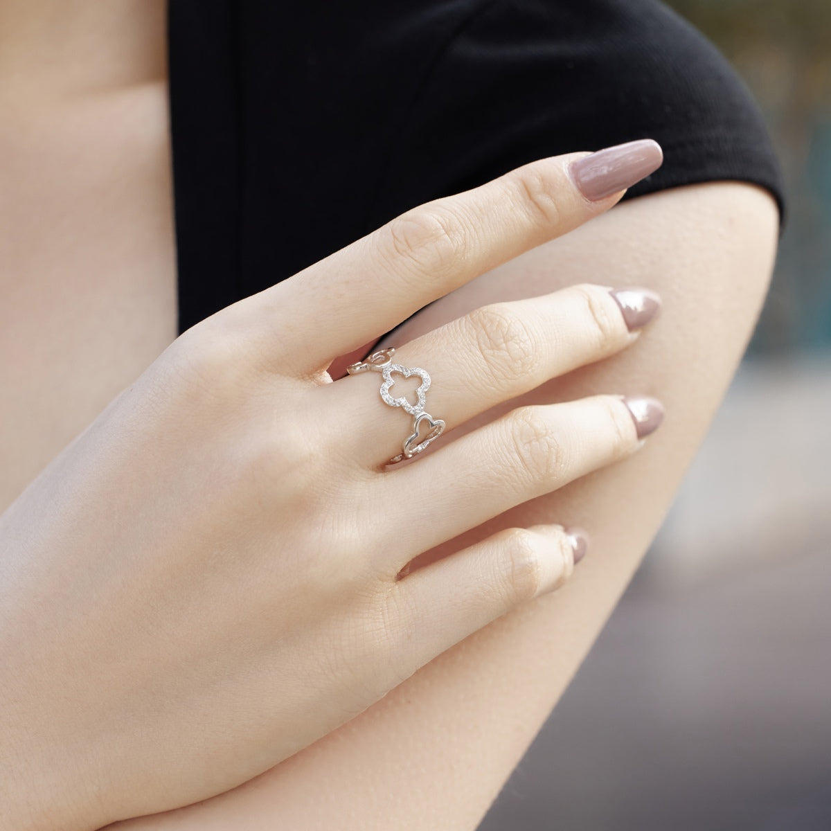 [Royal Jewelry]Hollow Design Four-Leaf Clover Flower Shape Ring