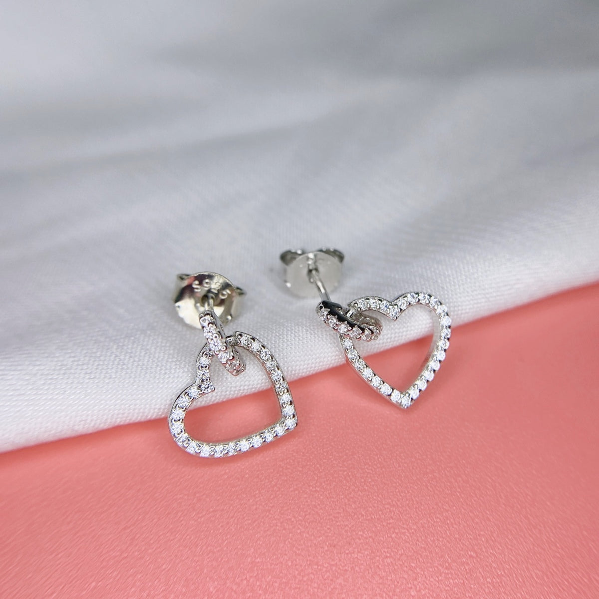 [Royal Jewelry]Dainty Heart Shape Earrings