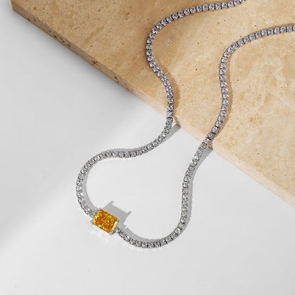 [Royal Jewelry]2.0 carat Ornate Emerald Cut Necklace