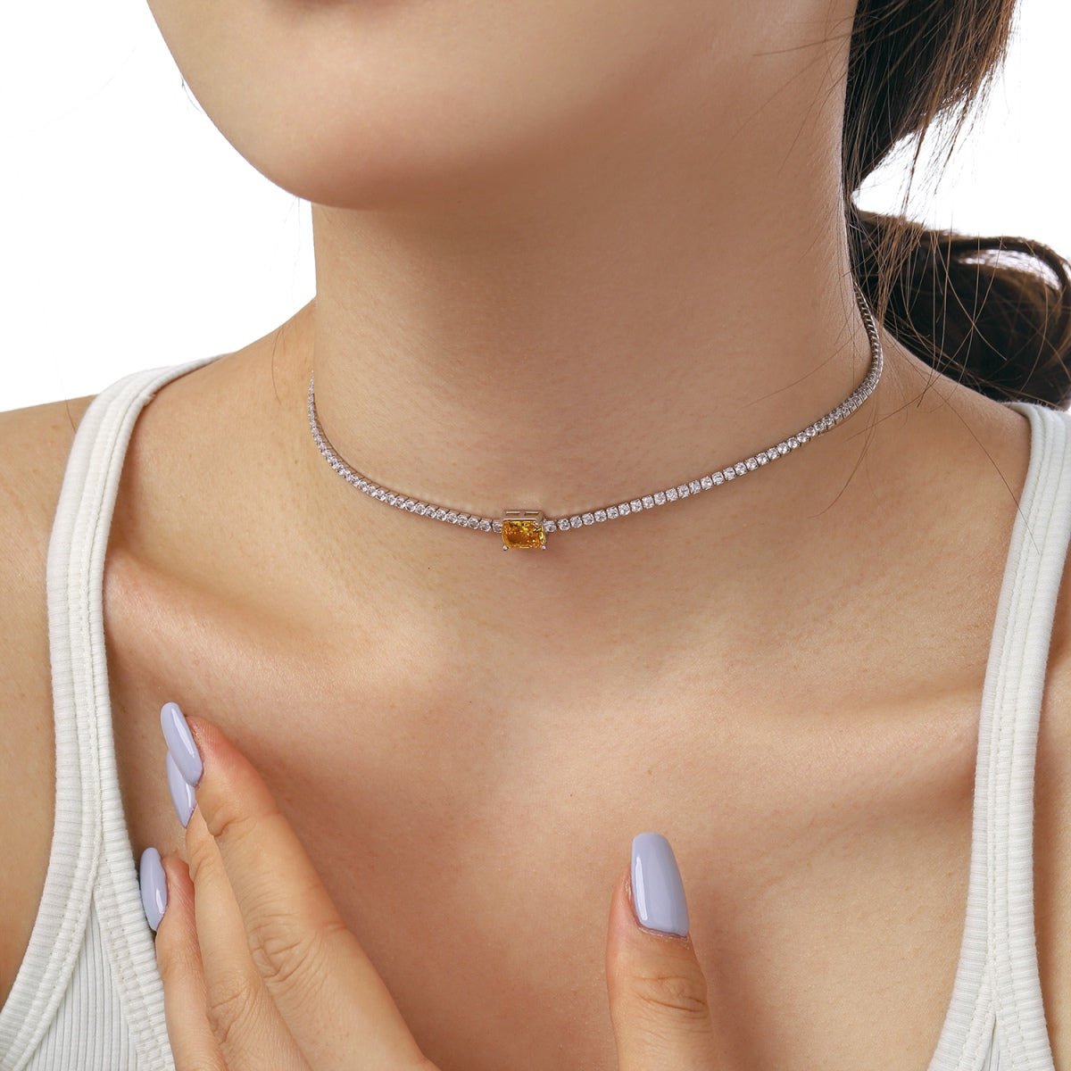 [Royal Jewelry]2.0 carat Ornate Emerald Cut Necklace