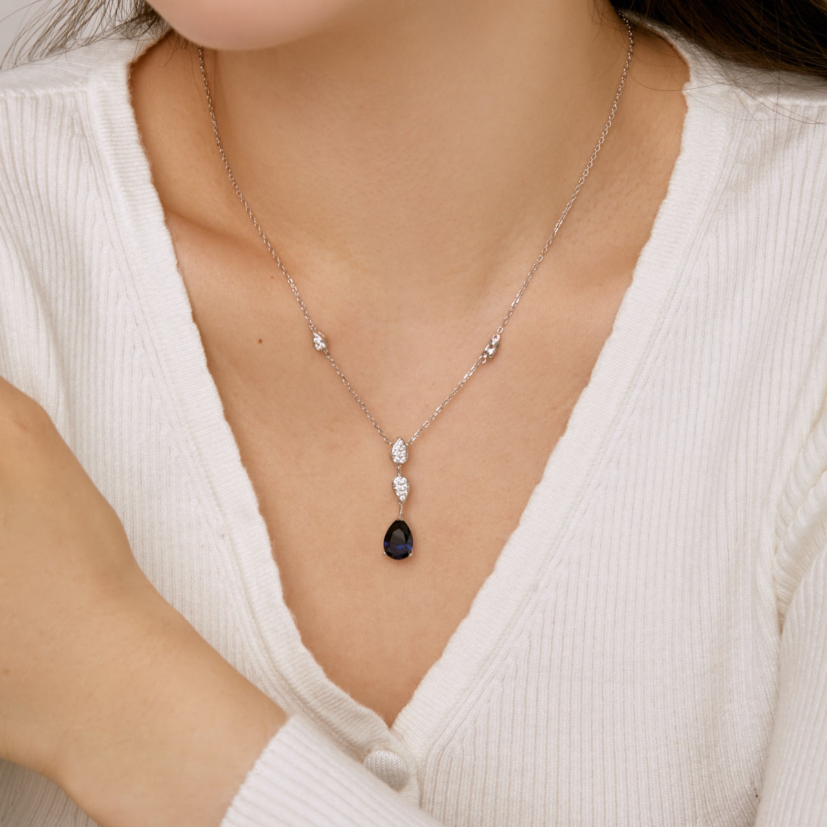 [Royal Jewelry]Dazzling Pear Cut Necklace