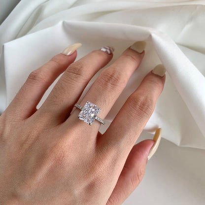 [Royal Jewelry]4.0 Carat Luxurious Engagement Ring