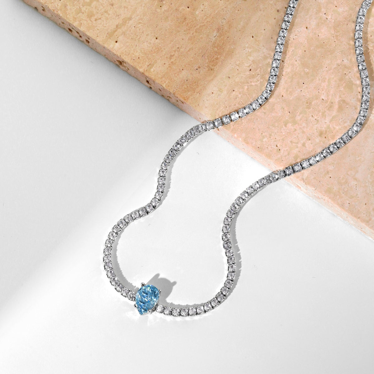 [Royal Jewelry]1.0 carat Unique Pear Cut Tennis Necklace
