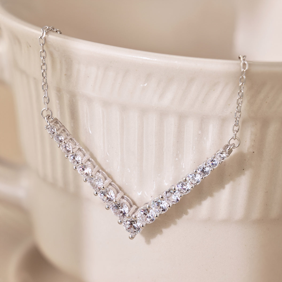 [Royal Jewelry]Ornate Round Cut Necklace