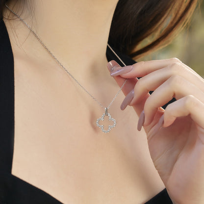 [Royal Jewelry]Four-Leaf Clover Hollow Design Exquisite Necklace