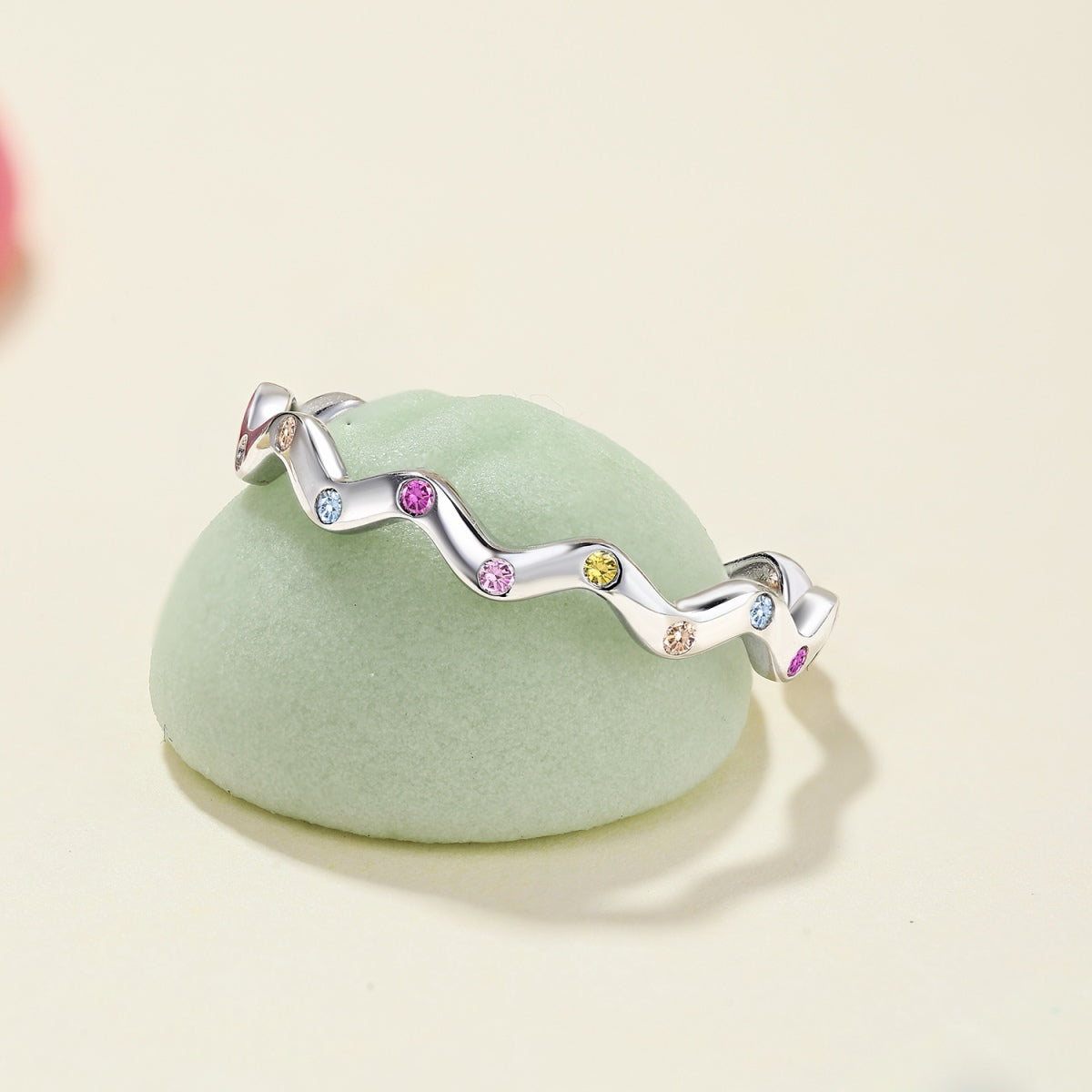 [Royal Jewelry]Ornate Vibrant Round Cut Daily Ring