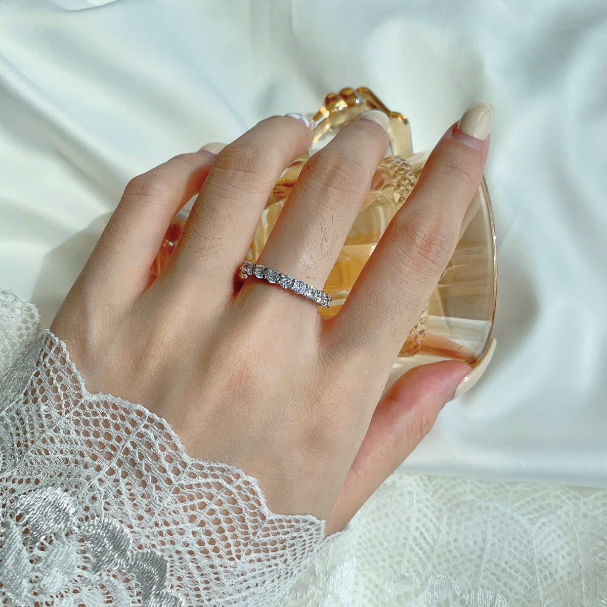 [Royal Jewelry]Sparkling Round Cut Tennis Ring