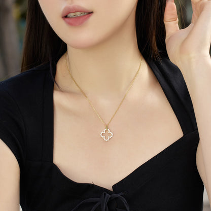[Royal Jewelry]Four-Leaf Clover Hollow Design Exquisite Necklace
