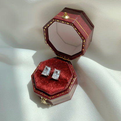 [Royal Jewelry]Stylish Shiny Rectangular Center Stone Stud Earrings