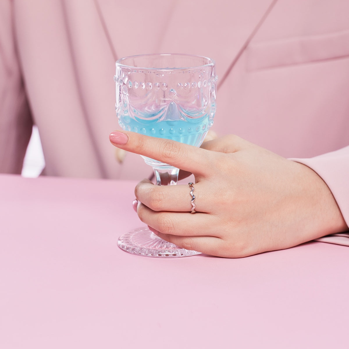 [Royal Jewelry]Ornate Vibrant Round Cut Daily Ring