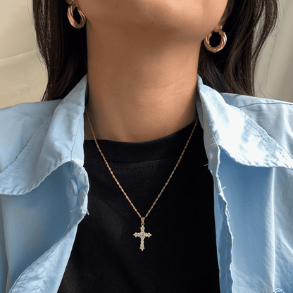 [Royal Jewelry]Delicate Cross Shape Necklace