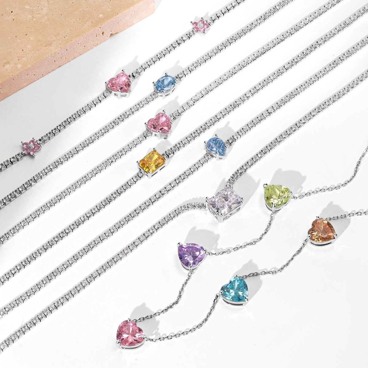 [Royal Jewelry]Dazzling Pink Heart Flower Necklace