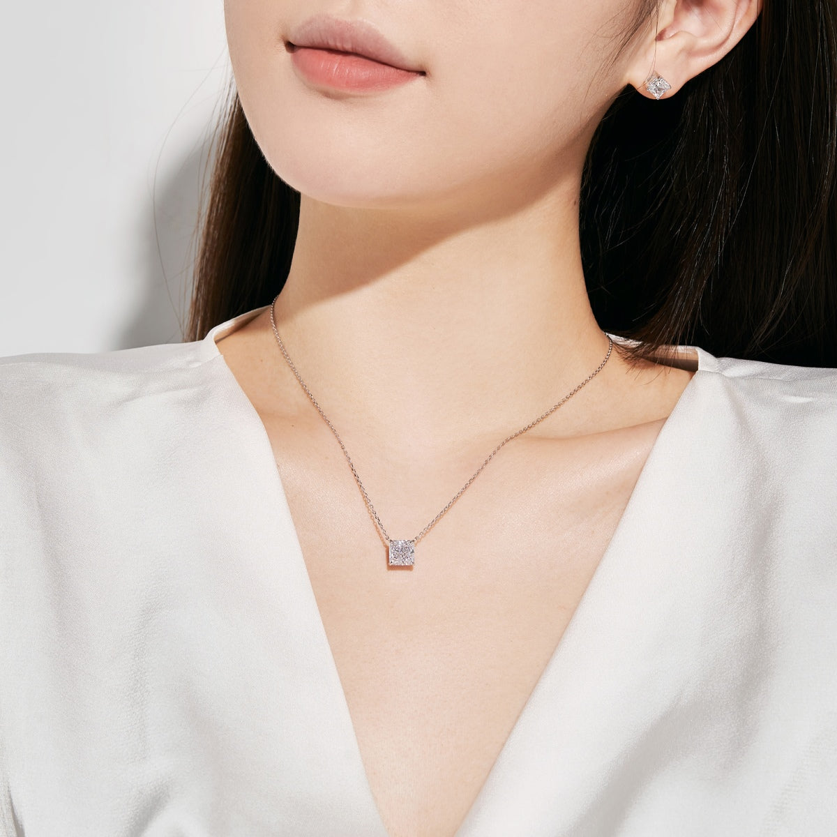 [Royal Jewelry]1.0 Carat Radiant Princess Cut Wedding Earrings