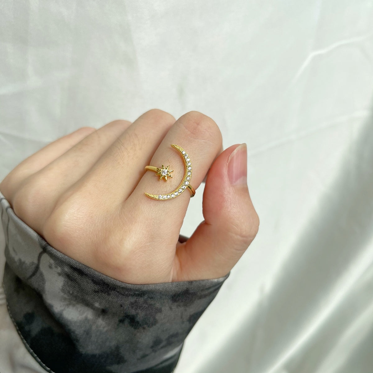 [Royal Jewelry]Eternity Moon & Star Ring