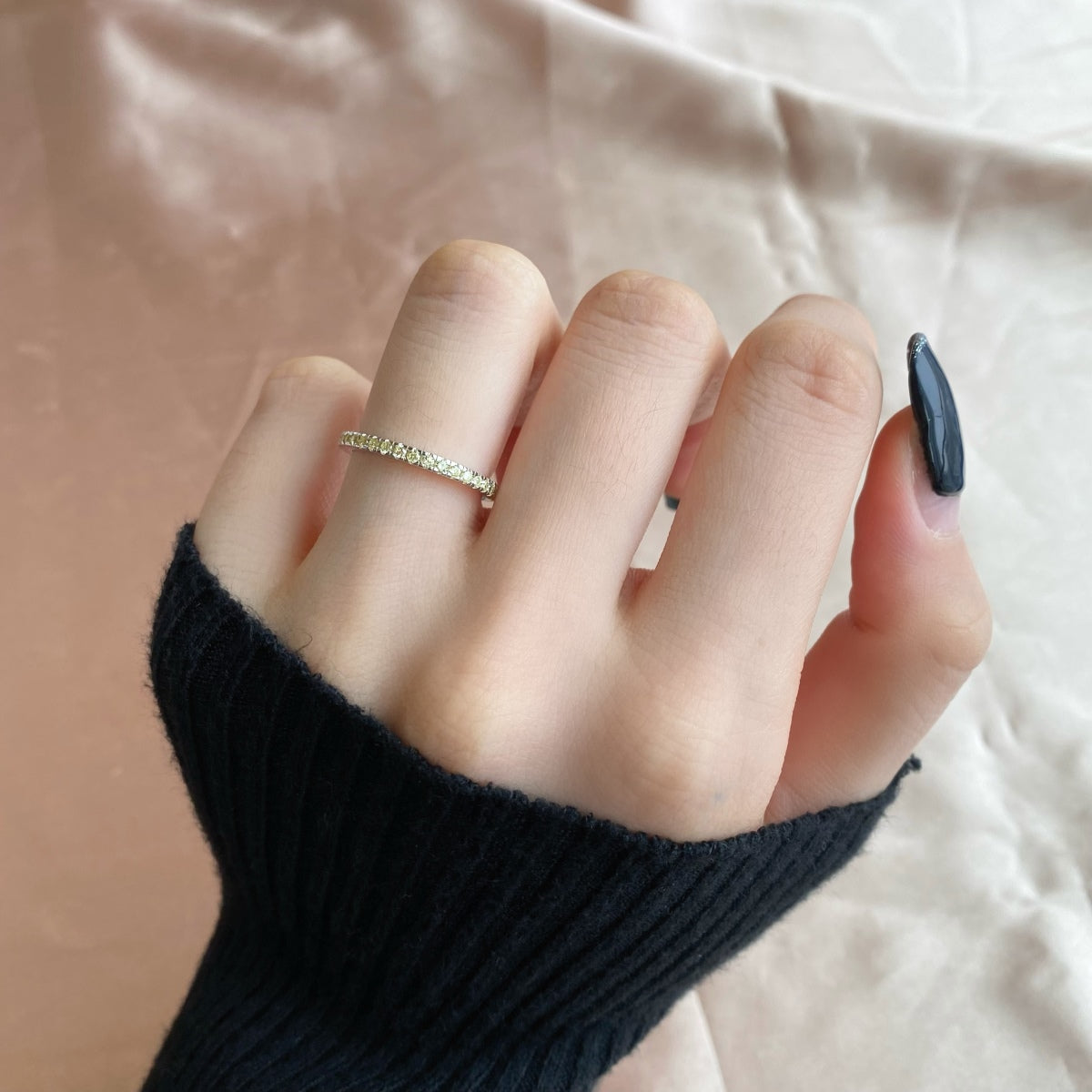 [Royal Jewelry]Delicate Sparkling Round Cut Daily Ring