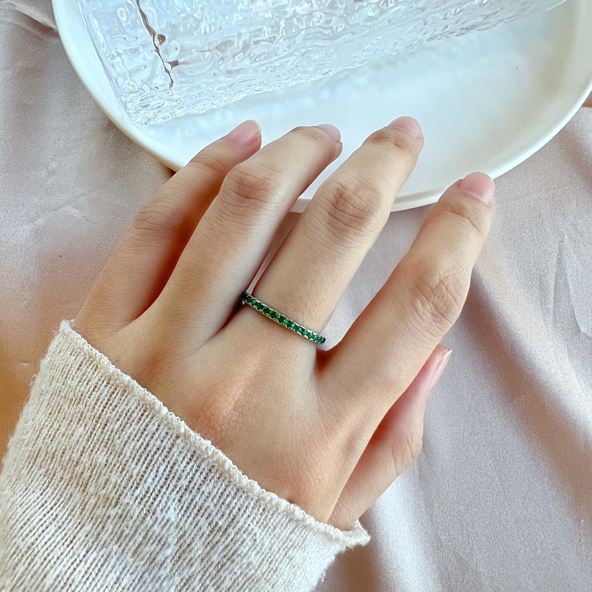 [Royal Jewelry]Delicate Sparkling Round Cut Daily Ring