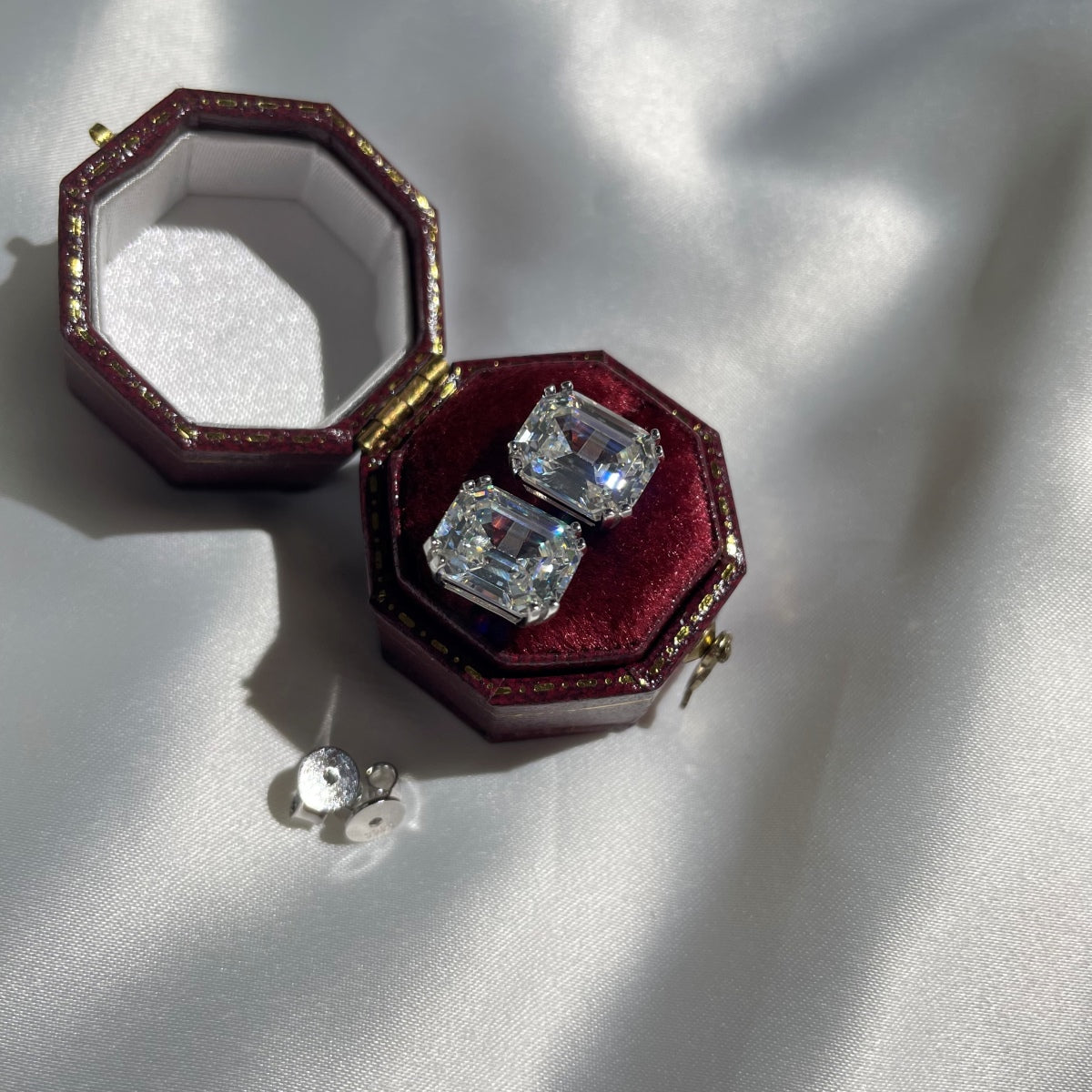 [Royal Jewelry]Dazzling Square Shape Earrings