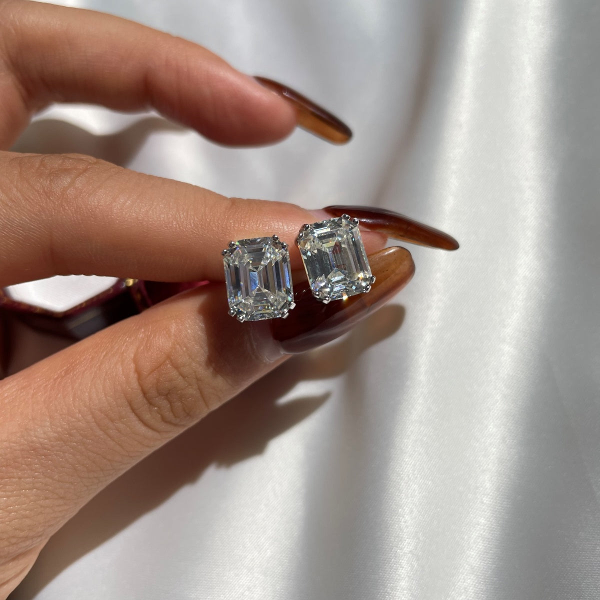 [Royal Jewelry]Dazzling Square Shape Earrings
