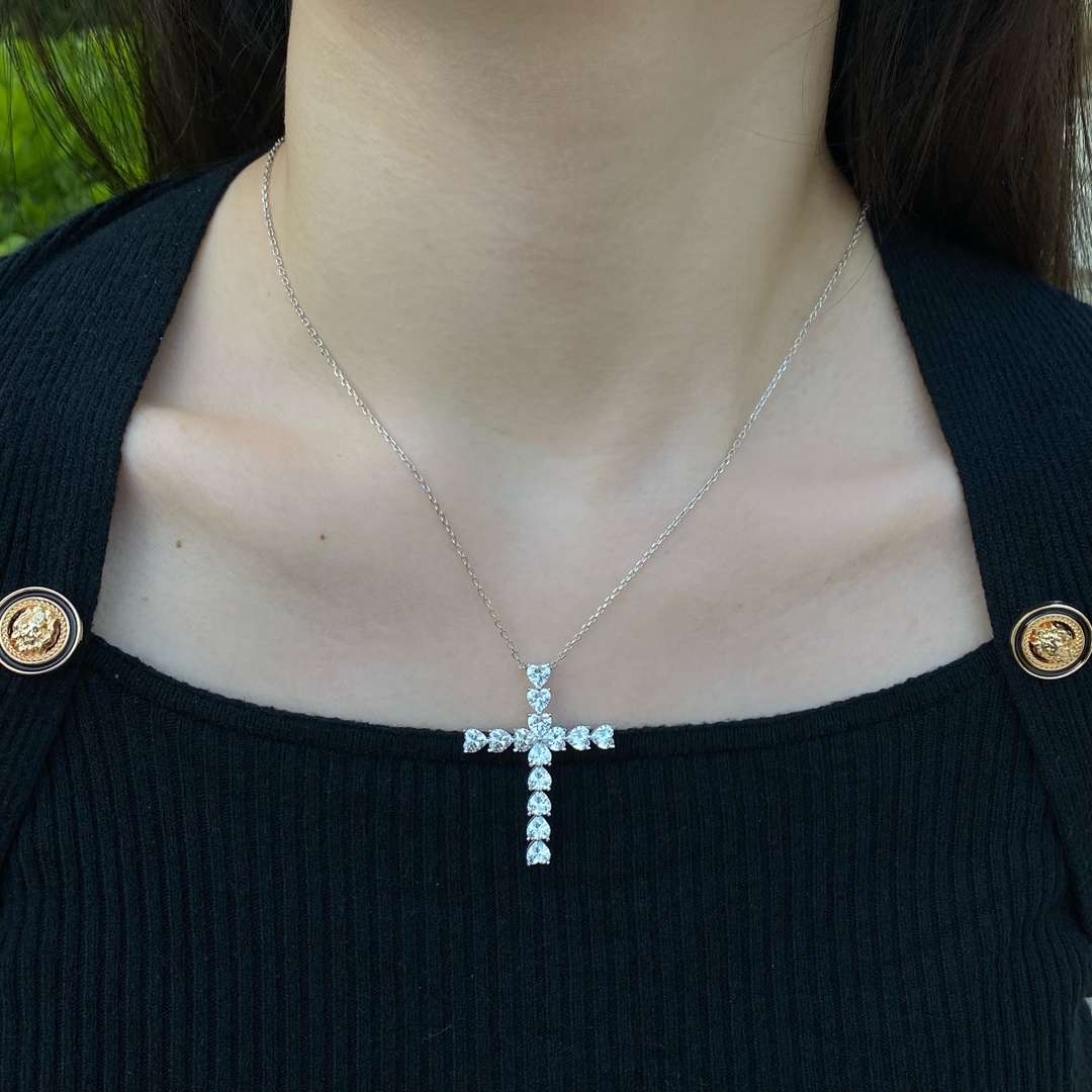 [Royal Jewelry]Radiant Cross Shape Necklace
