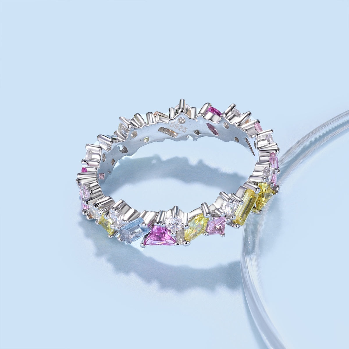 [Royal Jewelry]Dazzling Polychromatic Multi cut Daily Ring