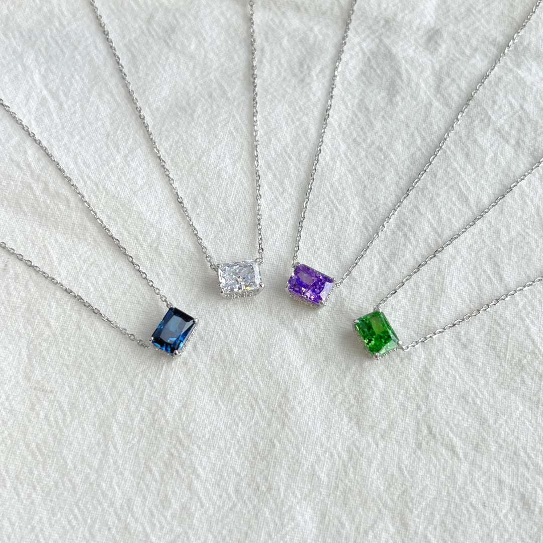 [Royal Jewelry]Luxurious Square Shape Colorful Necalack