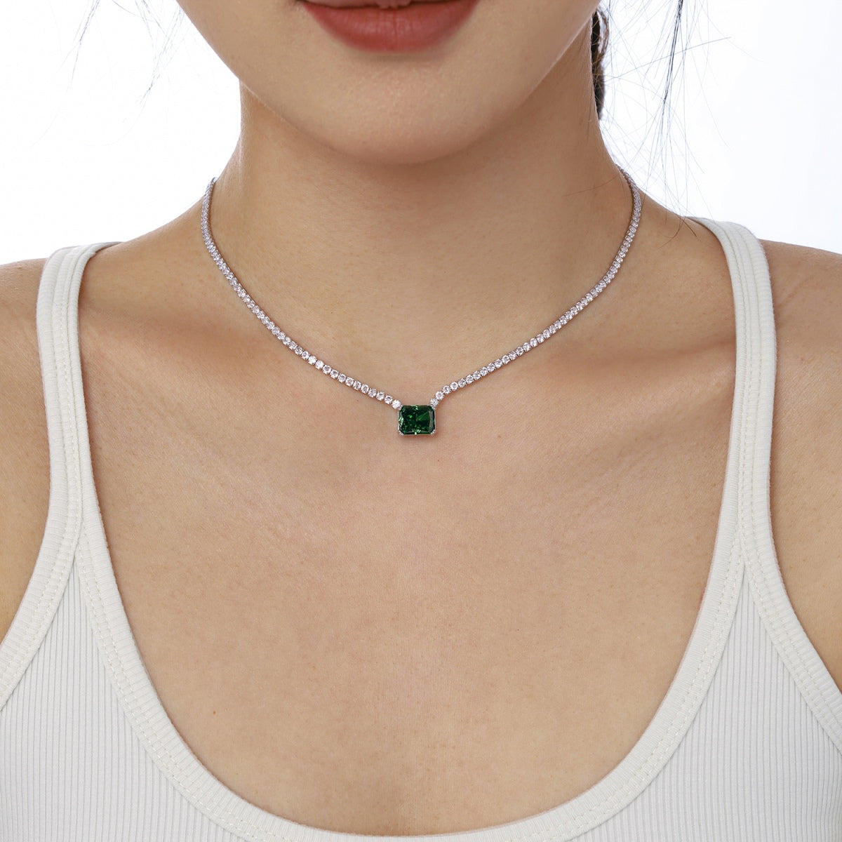 [Royal Jewelry]4.0 Carat Elegant Radiant Cut Necklace