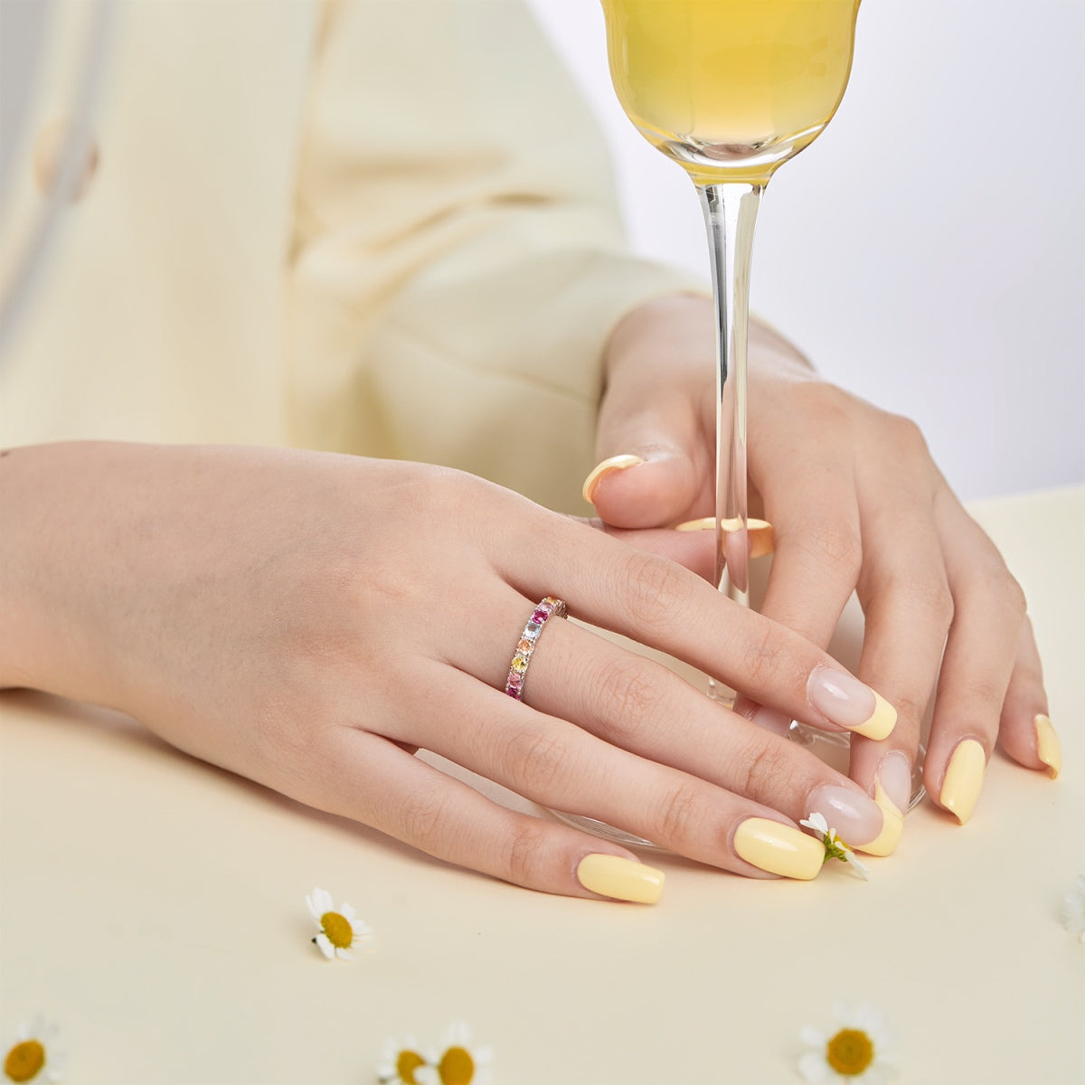 [Royal Jewelry]Dazzling Lustrous Round Cut Tennis Ring