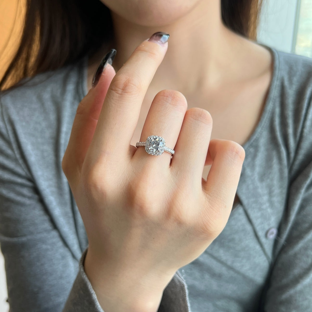 [Royal Jewelry]Dazzling Resplendent Round Cut Wedding Ring