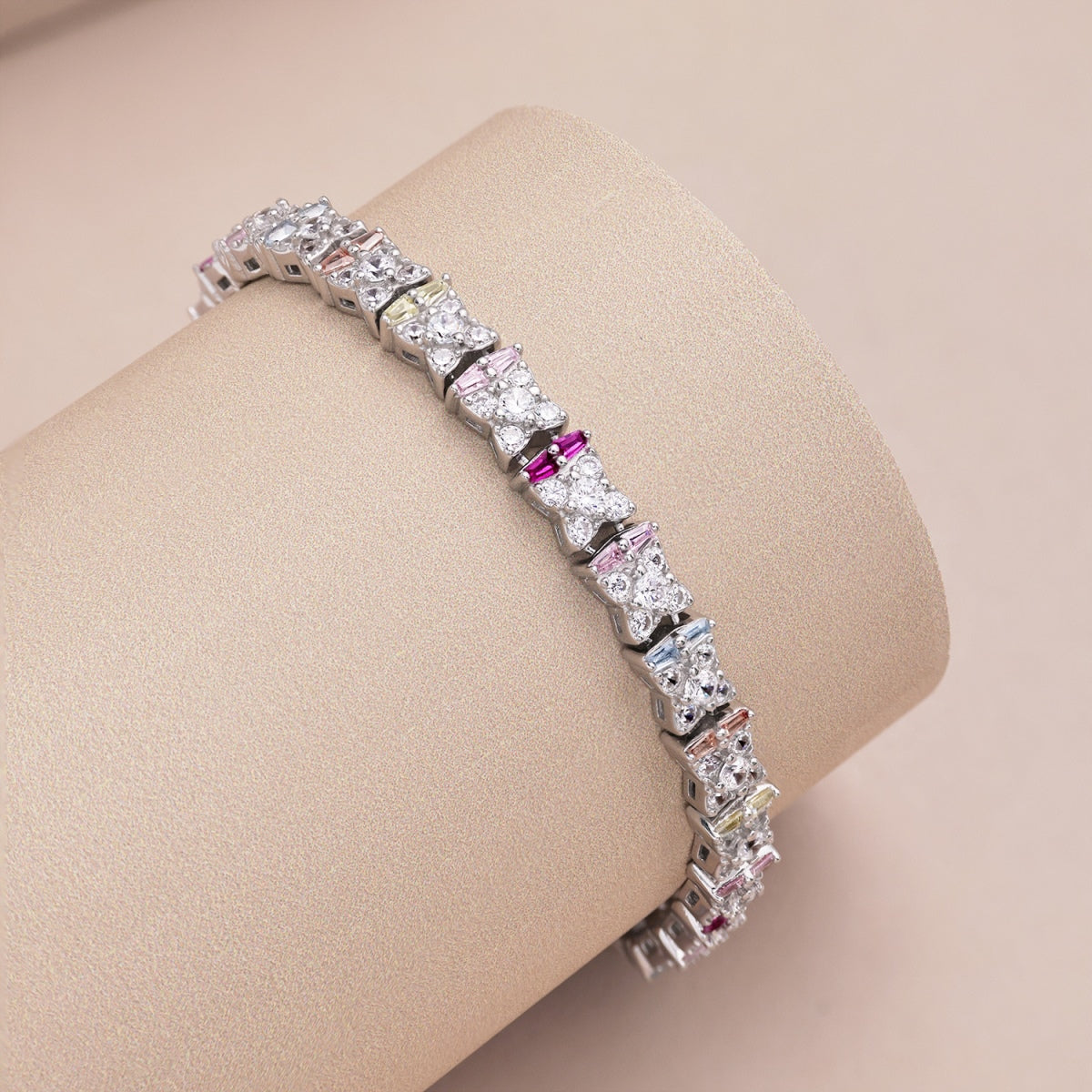 [Royal Jewelry]Unique Colorful Flower Shape Daily Bracelet