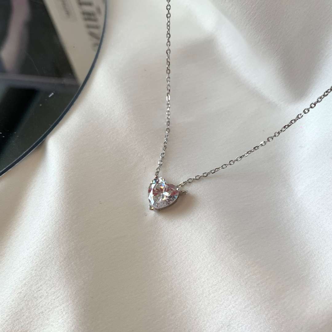 [Royal Jewelry]Heart Shape Main Stone Pendant Collarbone Necklace
