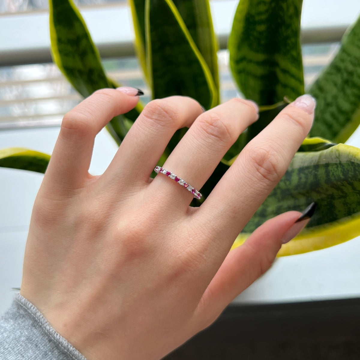 [Royal Jewelry]Exquisite Colorful Round Cut Tennis Ring