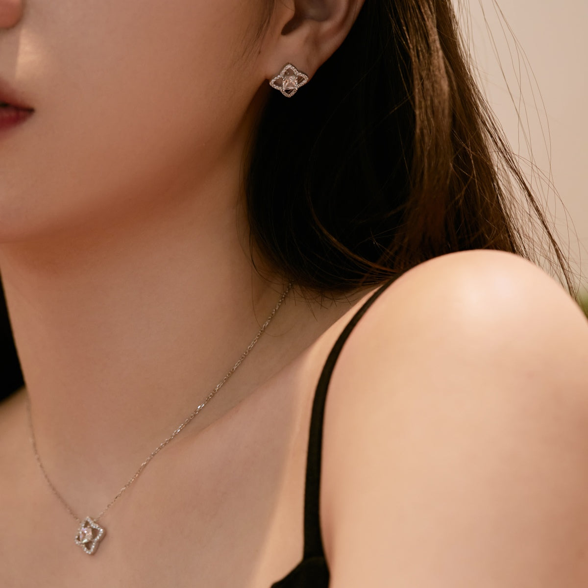 [Royal Jewelry]Elegant Star Shape Princess Cut Daily Earrings