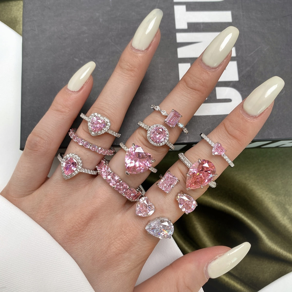 [Royal Jewelry]0.5 Carat CaratEternity Charming Heart Shape Lover Ring