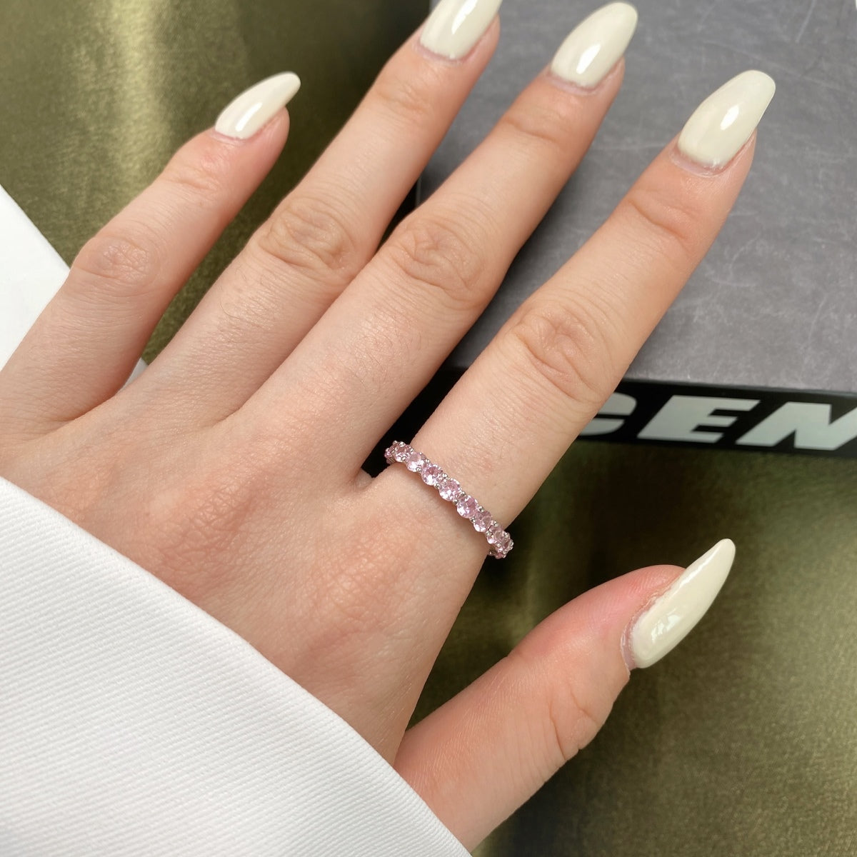 [Royal Jewelry]Sparkling Round Cut Tennis Ring