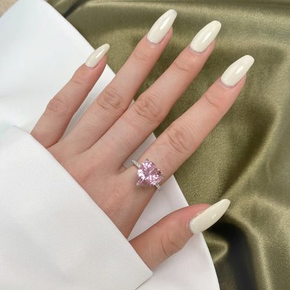 [Royal Jewelry]6.0 Carat Luxurious Sparkling Romantic Heart Cut Lover Ring