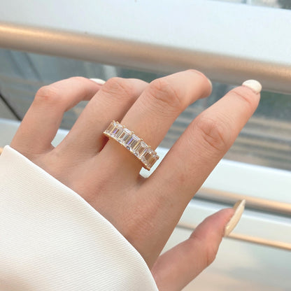 [Royal Jewelry]0.75 Carat Elegant Emerald Cut Tennis Ring