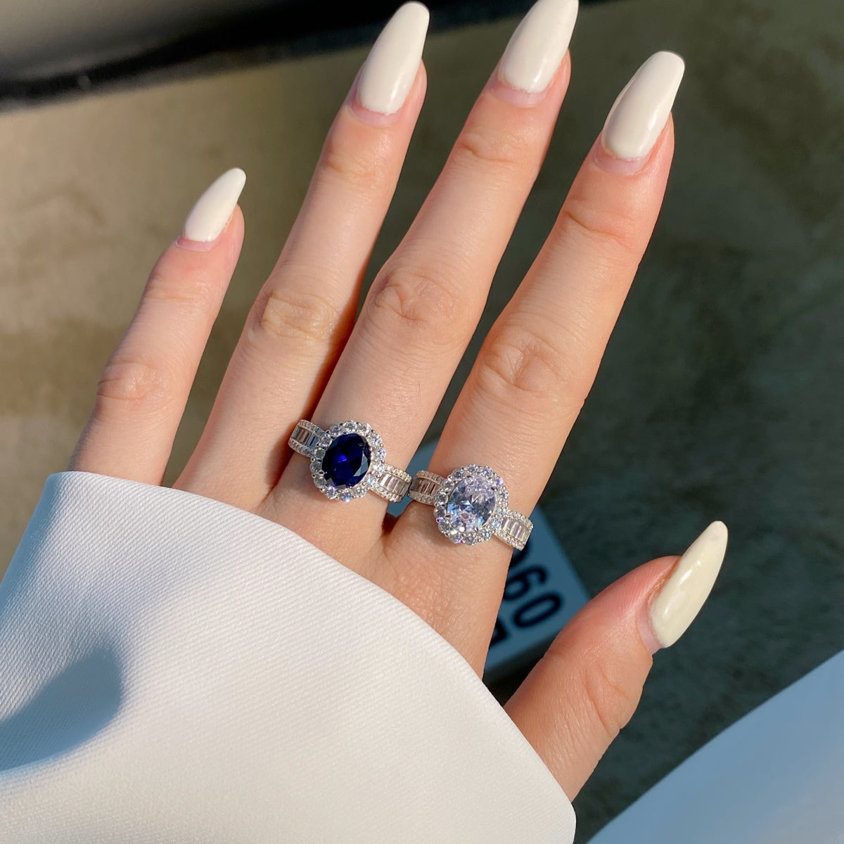 [Royal Jewelry]1.5 Carat Dazzling Charming Oval Cut Banquet Ring