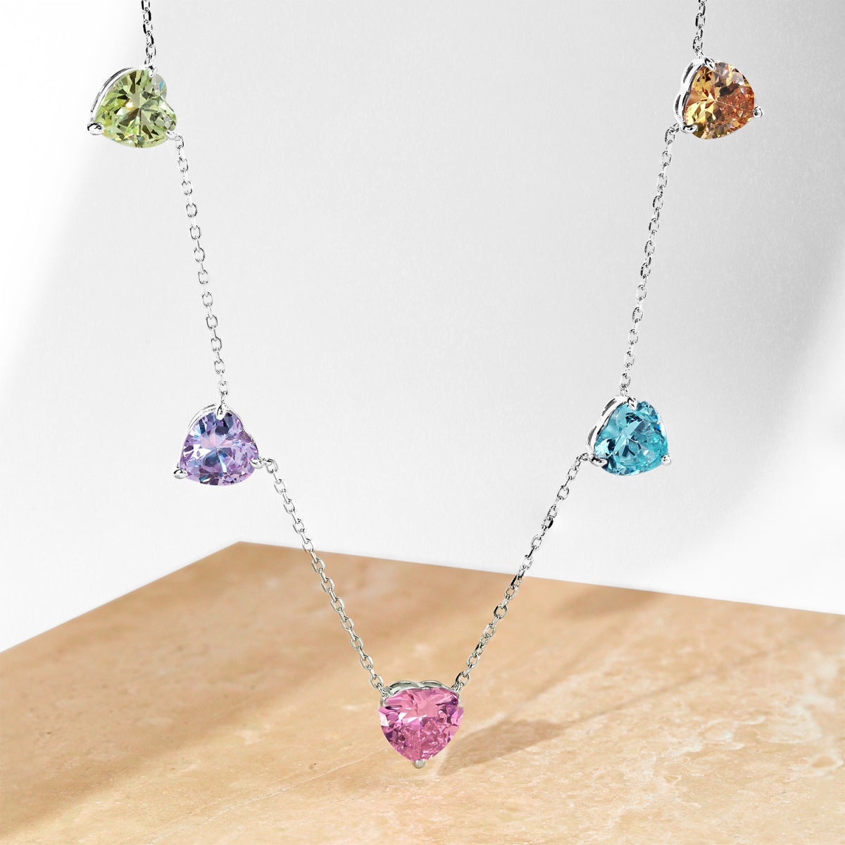 [Royal Jewelry]Sparkling Colorful Heart Cut Necklace