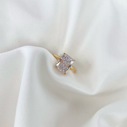 [Royal Jewelry]4.0 Carat Ornate Enchanting Radiand Cut Banquet Ring