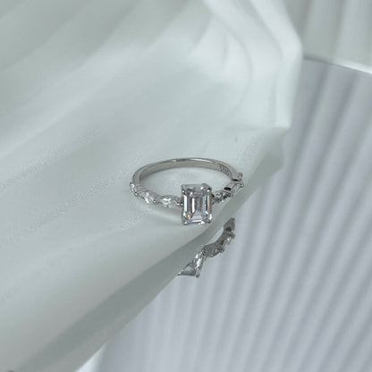 [Royal Jewelry]1.0 Carat Dainty Resplendent Radiant Cut Daily Ring