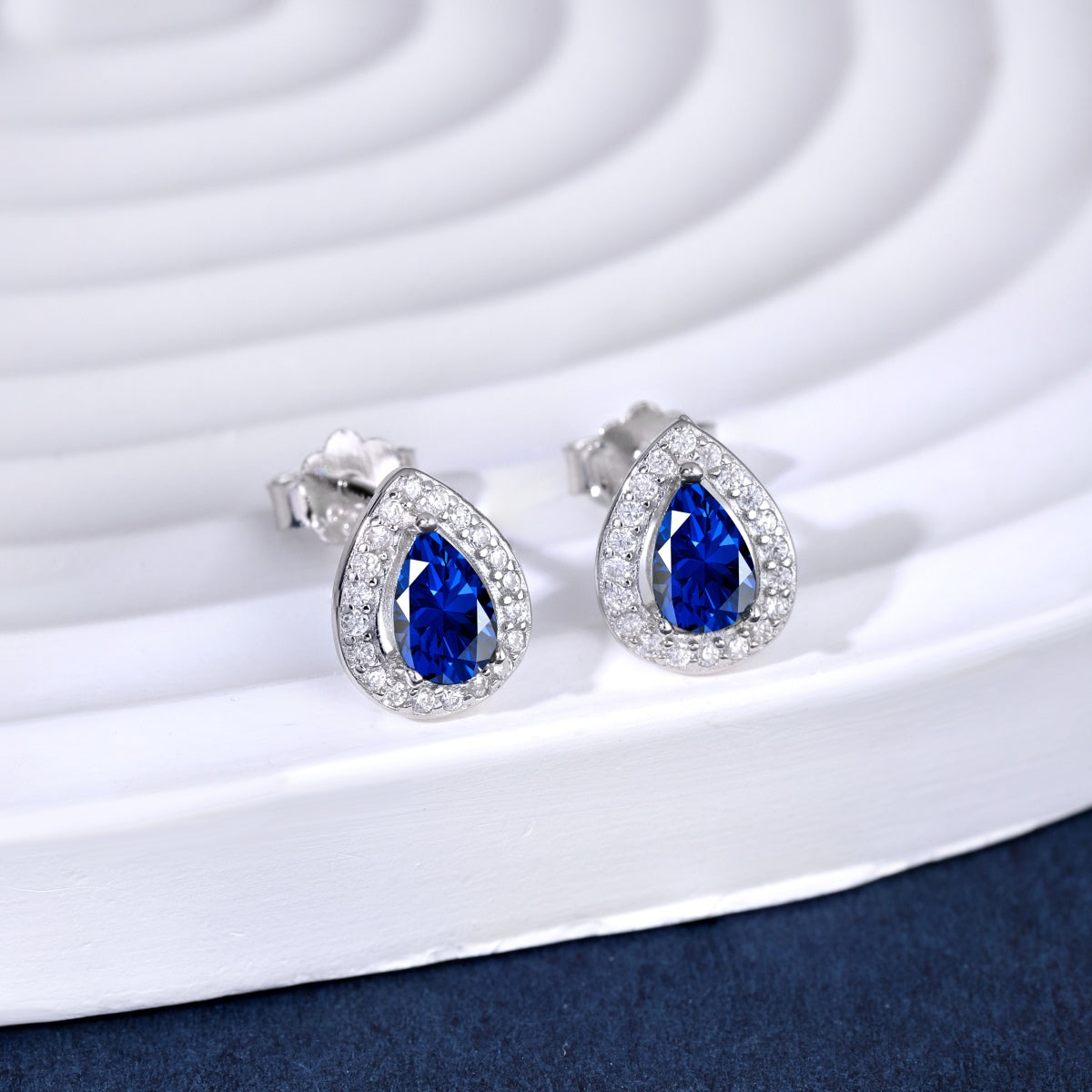 [Royal Jewelry]Luxurious Water Drop Shape Earrings