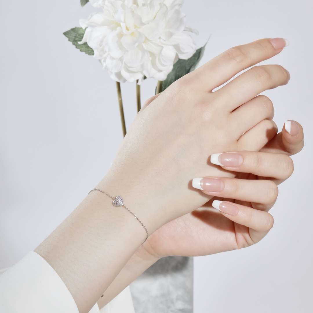 [Royal Jewelry]Heart-Shaped Gentle and Versatile Bracelet