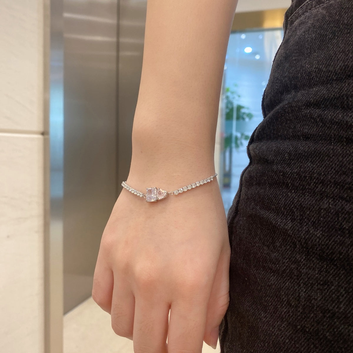 [Royal Jewelry]Dazzling Unique Multi Shape Lover Bracelet