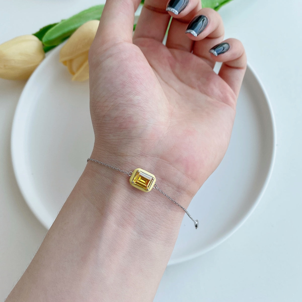 [Royal Jewelry]2.0 Carat Sparkling Colorful Emerald Cut Daily Bracelet
