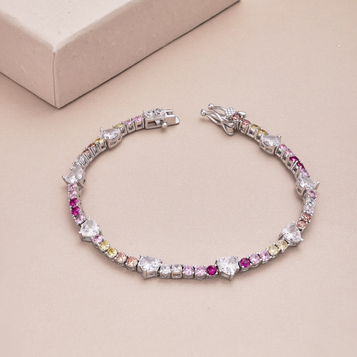 [Royal Jewelry]Romantic Heart Shape Round Cut Lover Bracelet